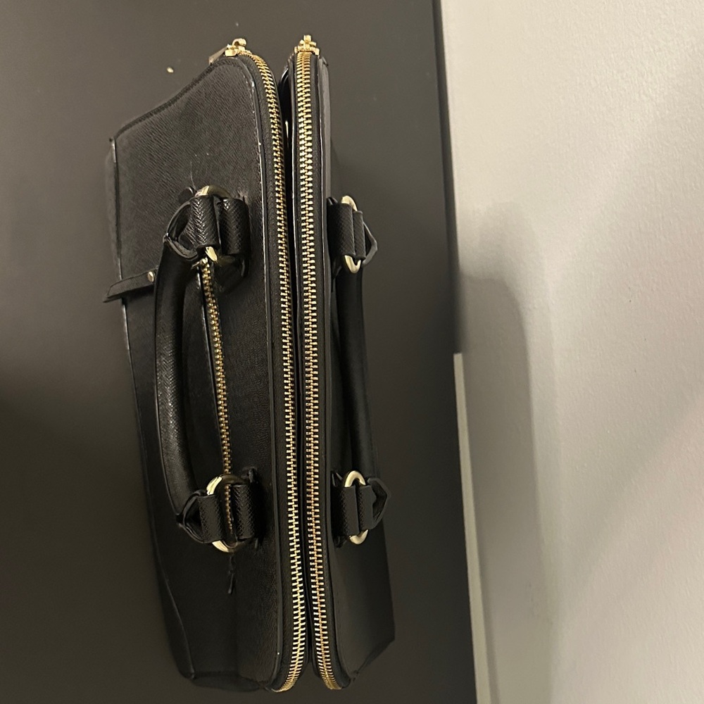 Aldo Elegant Black Handbag w Gold Hardware. NWOT. - Picture 12 of 16